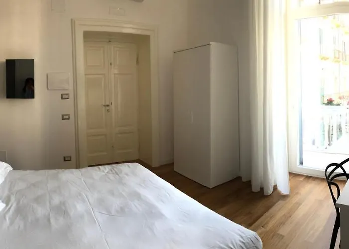 Lo Schiaccianoci B&B Taranto
